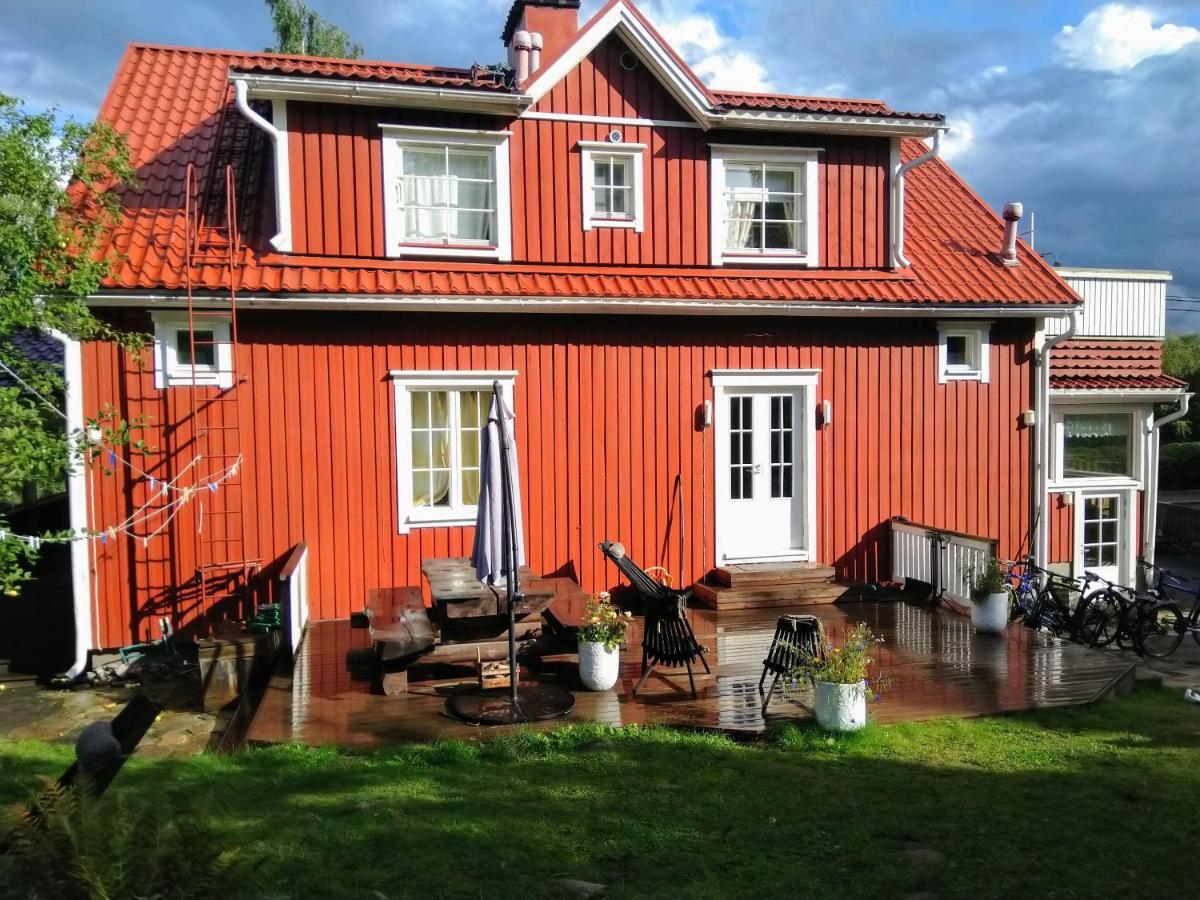 120 Yrs. Old Log House In Kuopio City Centre Kültér fotó