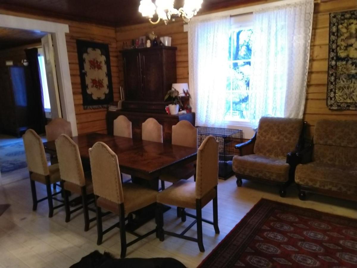 120 Yrs. Old Log House In Kuopio City Centre Kültér fotó